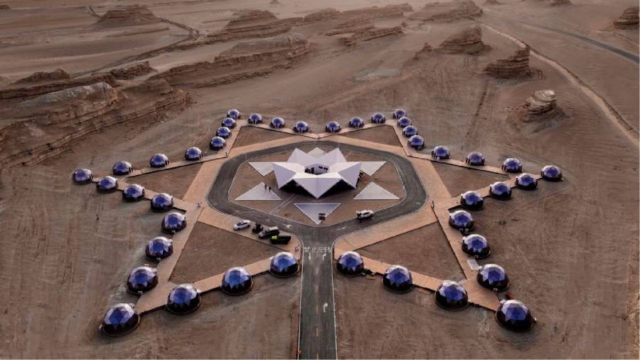 火星移民预演场——模拟外星环境的极端生存训练山阴县户外野奢帐篷实验项目